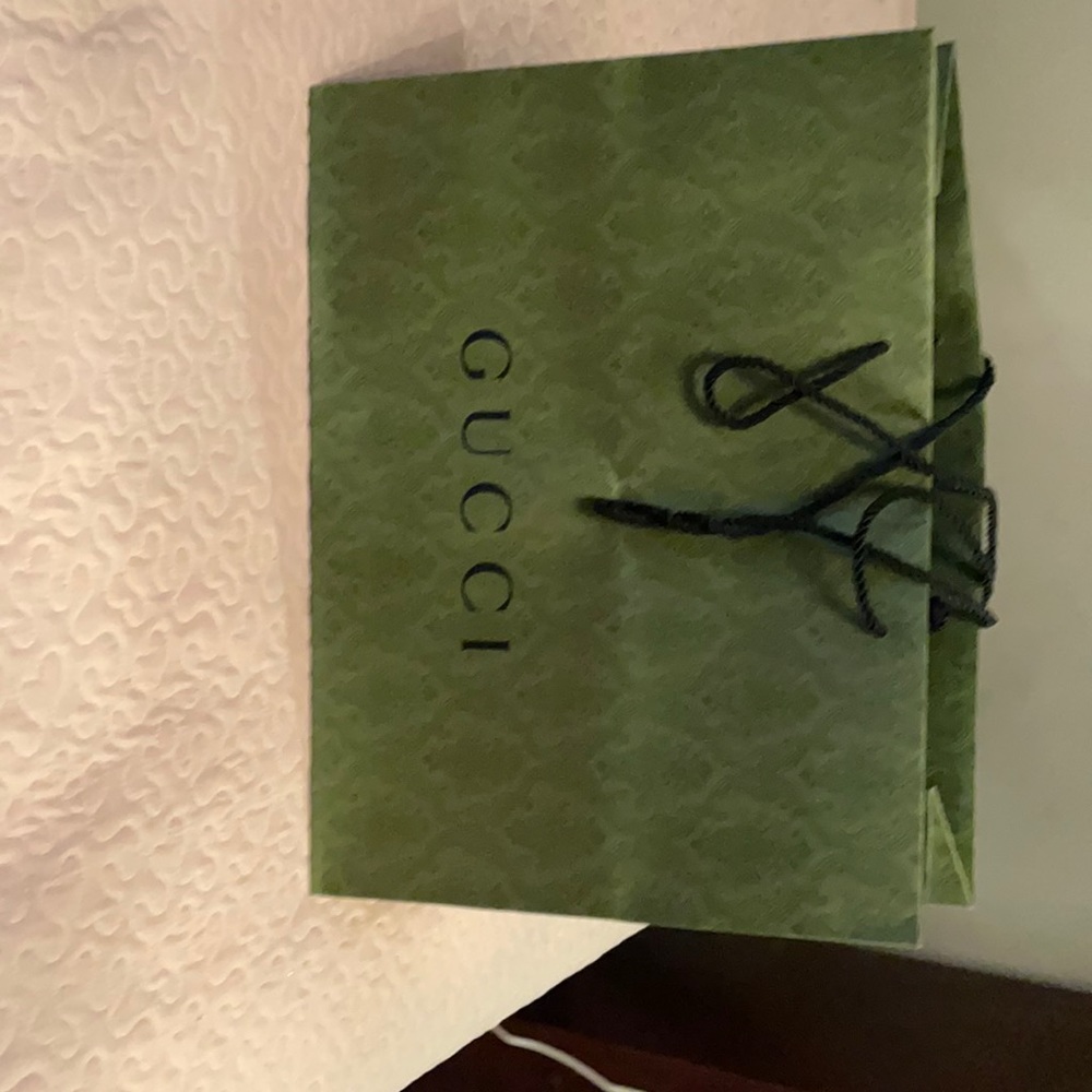 Gucci paper bag